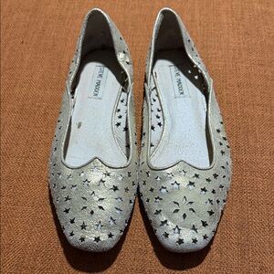 Steve Madden Metallic Star-Patterned Flats